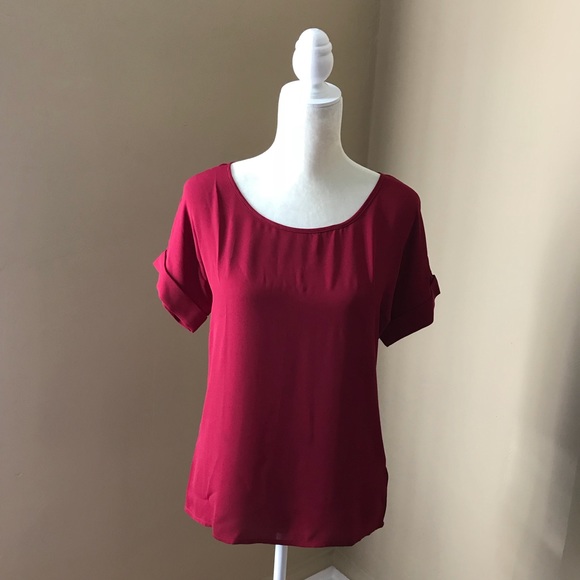 Banana Republic Tops - ❤️Banana Republic Burgundy Red Scoop Blouse XS❤️